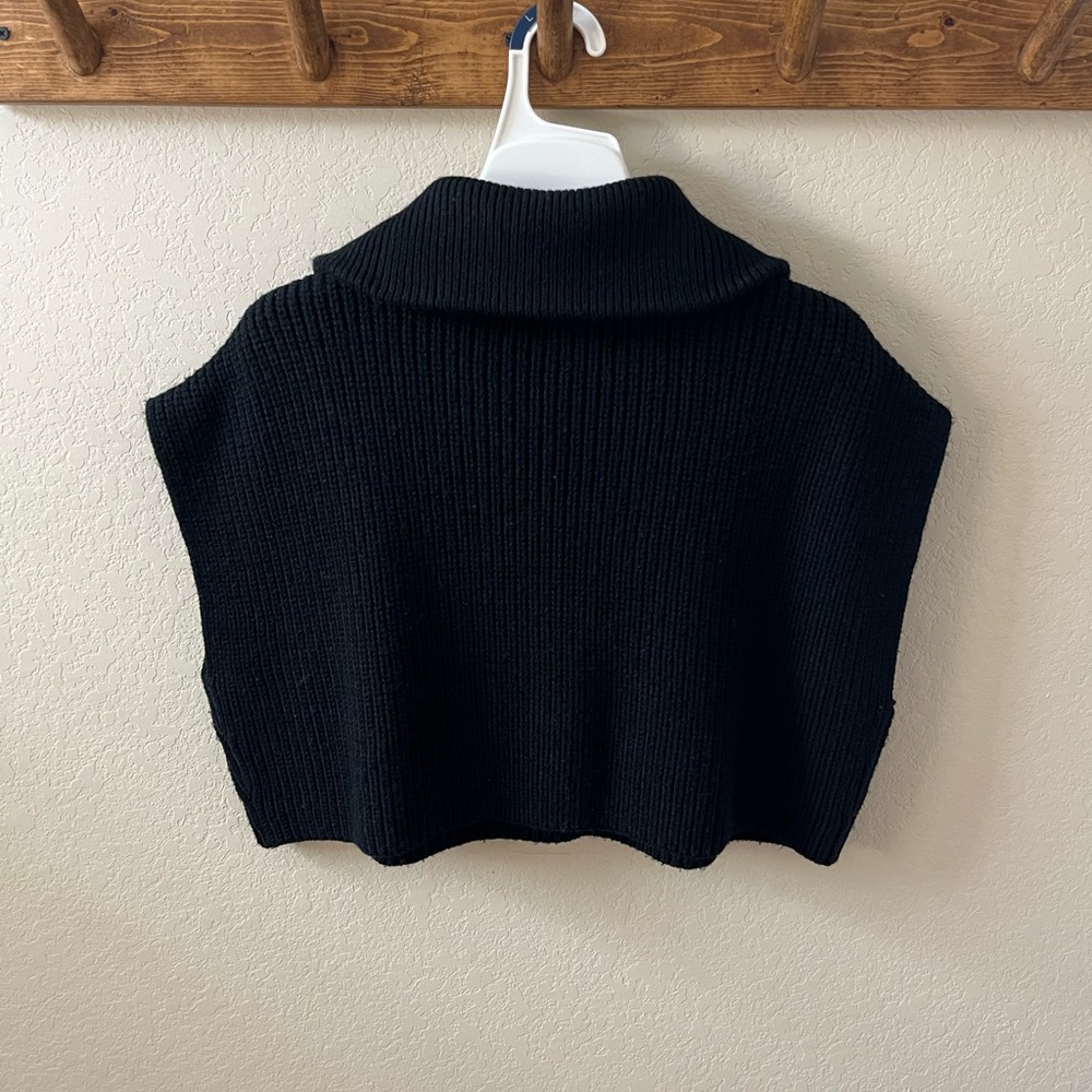 Zara Women’s Black Sleeveless Cropped Knit Sweater Top Size S Zip-Up Ribbed - Picture 3 of 6